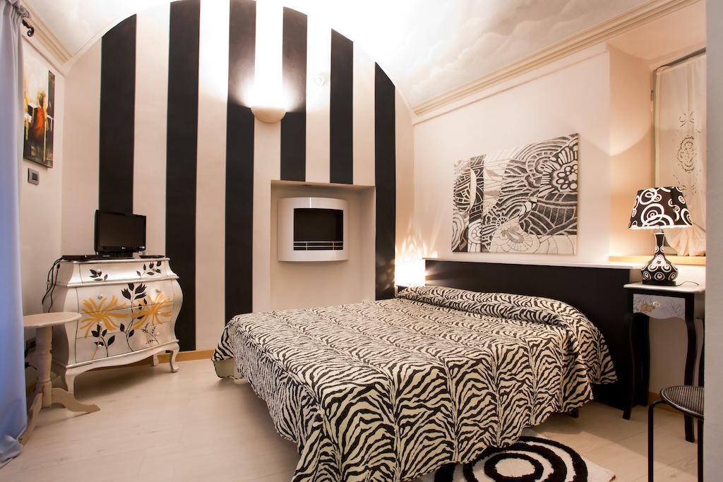 Lori'S Inn Мондови Номер фото