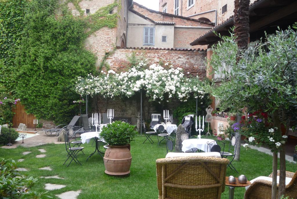 Lori'S Inn Мондови Экстерьер фото