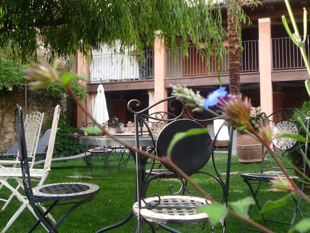 Lori'S Inn Мондови Экстерьер фото