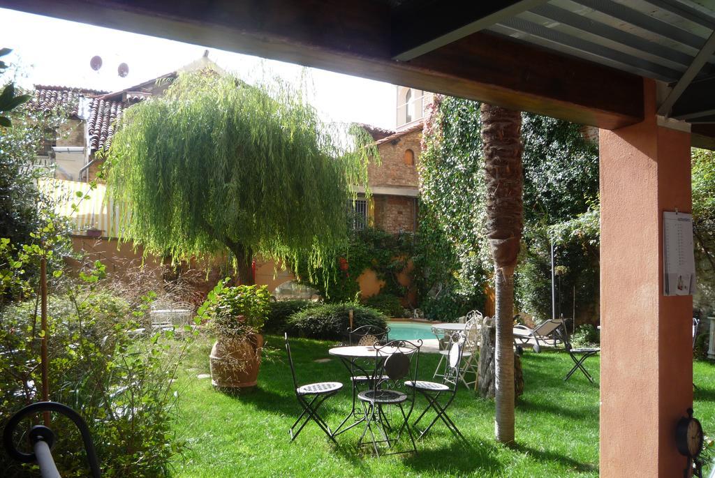 Lori'S Inn Мондови Экстерьер фото