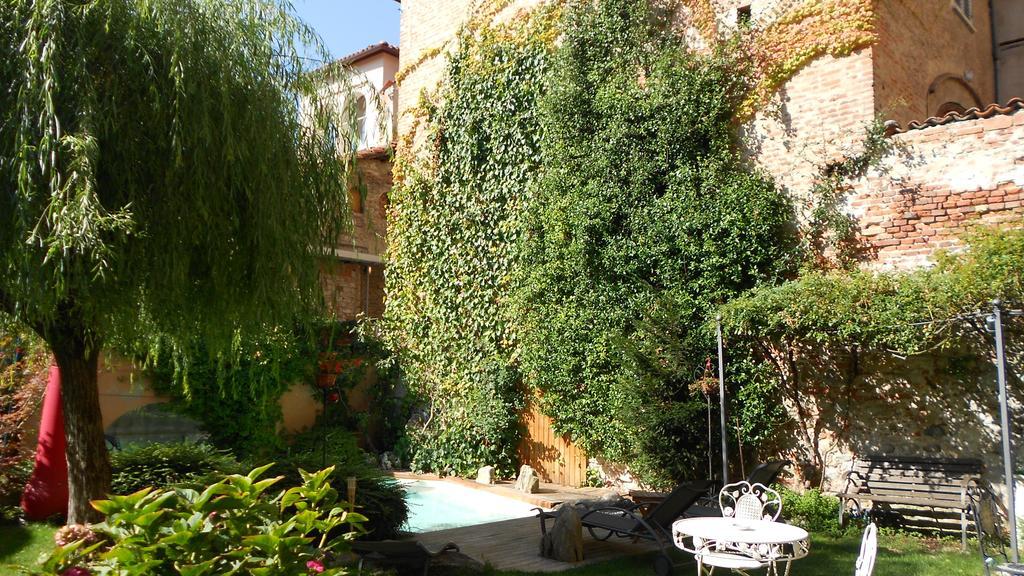 Lori'S Inn Мондови Экстерьер фото