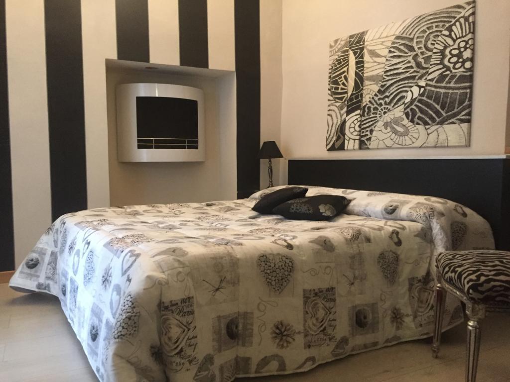 Lori'S Inn Мондови Экстерьер фото